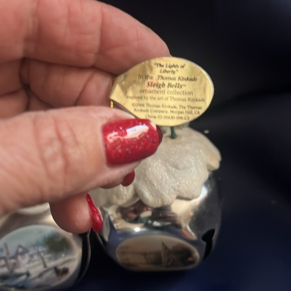 Three Thomas kinkade sleigh bells ornament collectibles - Picture 7 of 8